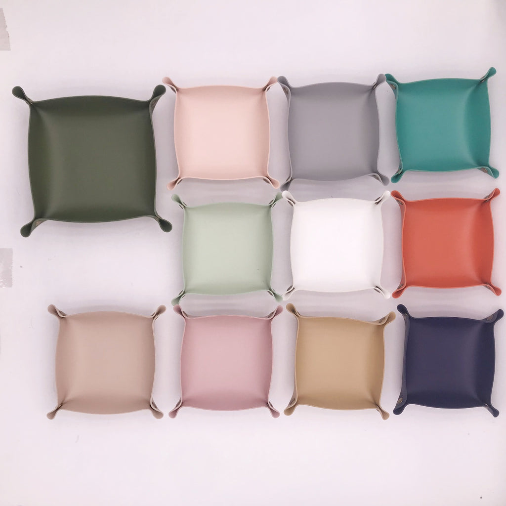 Folding faux-leather valet tray – view 4