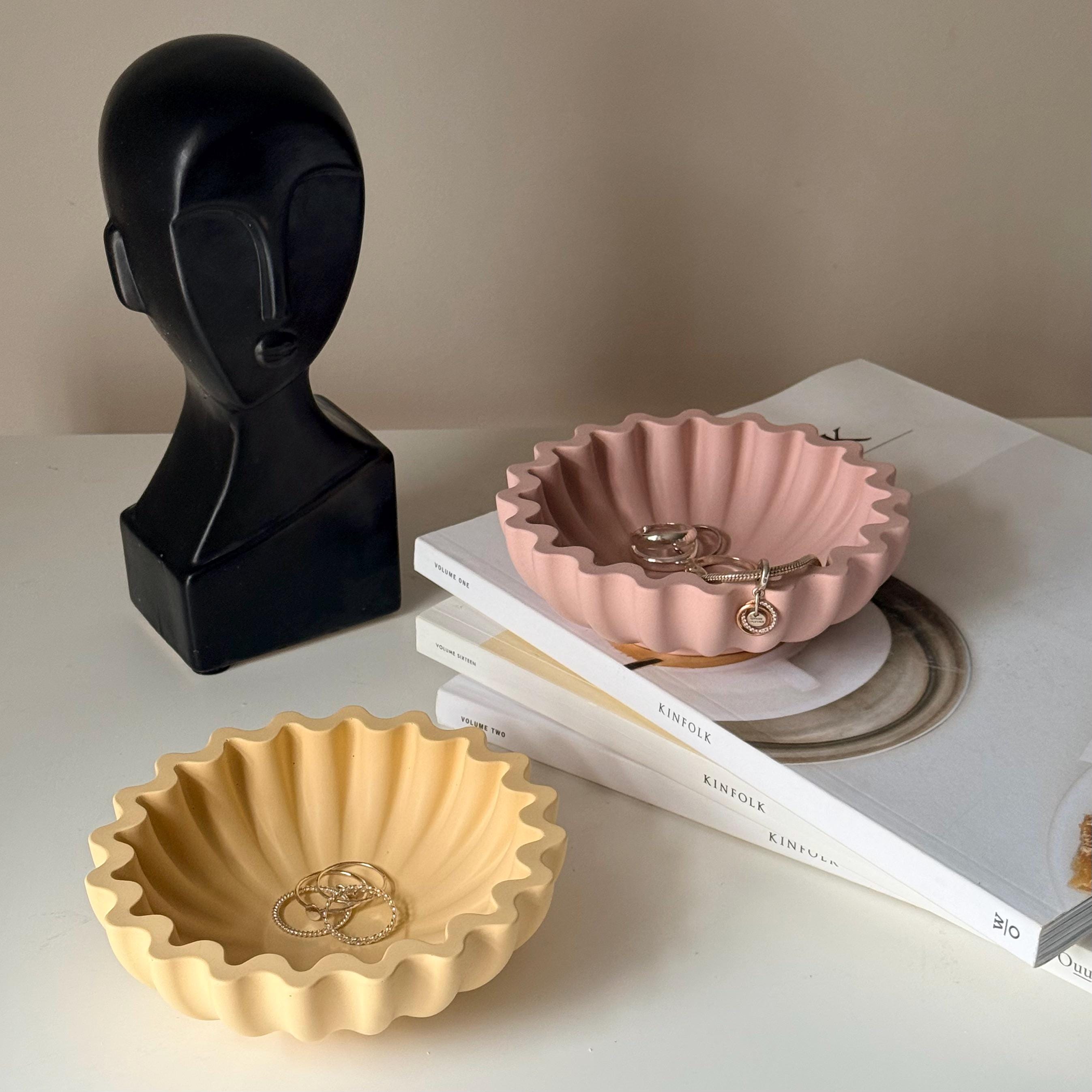 Pleated Geometric Jesmonite Tray, sculptural jewelry dish, product photo 3