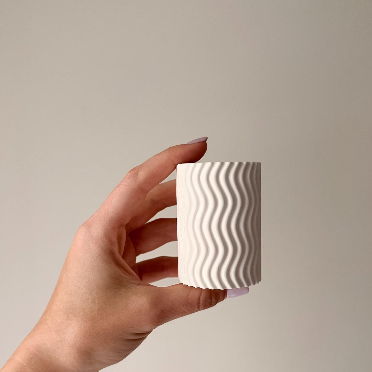 Sculptural Wave Candle Holder | Minimalist Jesmonite Decor